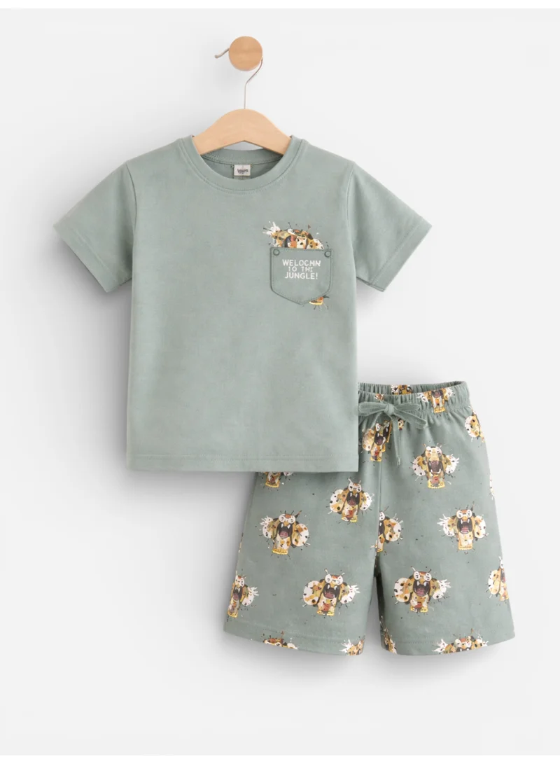فكتور اند جين Boys Giraffe Print Cotton Pajama Set – T-Shirt & Shorts Nightwear